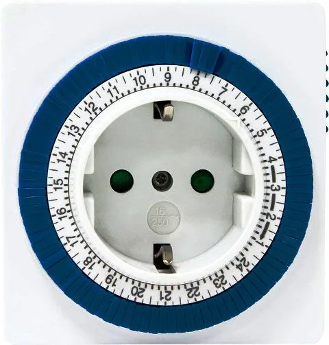 Розетка с таймером (суточная) 3500W/16A 230V, TM32 Арт. 23203